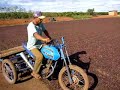 Secando caf� - Motoca