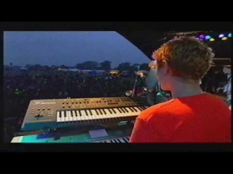 ClivesVidCollection - Faithless - God Is A DJ live @ Glastonbury '98.