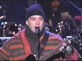 Bekijk videoclip 'Dave Matthews Band - The Space Between'