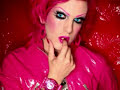 Jeffree Star- eyelash curlers and butcher knives