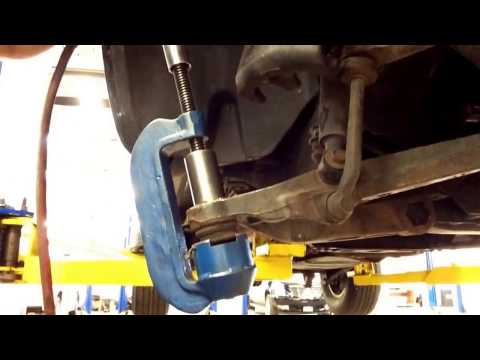 Dodge Durango Lower Ball joint Replacement