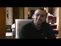 quand alex, notre journaliste hypeux rencontre tony parker, �a parle de otut sauf de basketball...