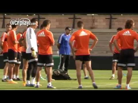 El Valencia CF sigue preparando el partido del lunes ante el Getafe CF El Valencia CF sigue preparando el partido del lunes ante el Getafe CF