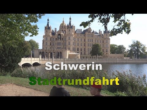 Schwerin: Stadtrundfahrt mit Erklrung durch Stadtfhre ...