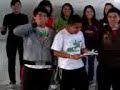 cantando en la uvm hispano salon 403