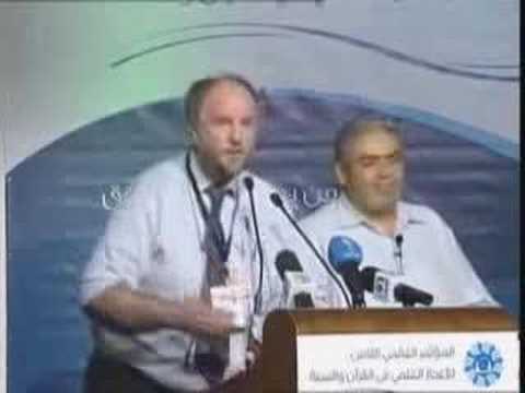 European Scientist converts to Islam