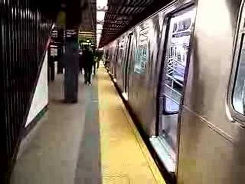 MustangFan424 - This is a video I took of a R160A (L) Train Entering And Leaving Myrtle Wycoff.