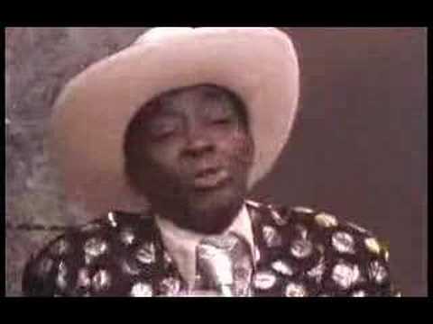 Mussum e Ti�o Macal� - MUSSUM PEDE DINDIN!MELHOR P