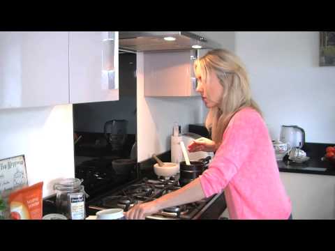 Super easy raw chocolate with lucuma powder