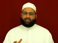 Allah ta^ala dit dans le Qouran [sourat   Ach-Choura / 'ayah 11] ce qui signifie : « Rien n'est tel que Lui ». Cette 'ayah est la plus explicite des 'ayah du Livre de Allah au sujet de la totale exemption de Allah de toute ressemblance avec les créatures. Le sens de ce verset est donc extrêmement large. On en tire que Allah est exempt d'avoir une taille, d'être localisé dans une des directions ou dans toutes les directions. Dieu est exempt des attributs des corps tels que le mouvement,  l'immobilité, le changement, l'évolution d'un état à un autre ou ce qui est de cet ordre. Ainsi Allah est exempt d'être localiser au-dessus du Trône ou en dessous, ou bien à droite ou à gauche. Le trône est la plus immense des créatures de par la taille, il constitue le toit du paradis. Le paradis est au-dessus des sept cieux, il en est séparé. Or, comme l'a dit le calife bien guidé, l'Imam ^Aliyy : « Certes, Allah a créé le Trône comme manifestation de Sa toute-puissance et ne se l'est pas pris comme endroit pour Lui-même ». Nous, êtres humains, nous sommes dans un endroit, nous avons des organes, nous sommes limités. Dieu n'a pas de ressemblance avec Ses créatures de quelque manière que ce soit. Dieu est exempt de la forme, de l'image, de l'endroit, des directions, des membres, des limites, de la taille et du volume. Quoi que tu imagines en ton esprit, Dieu en est différent. Dieu, Rien n'est tel que Lui.