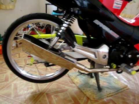 xrm honda - honda rs125 cc, stainless diamond style pipe, 18 spoke quick rim, 60 x 80 tire, stainless footrace and hand break, Honda seat cover black, racing cdi and rac...