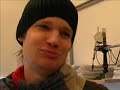 En ny hjälte har klivit in i våra hjärtan! När staden Pungsbacka hotas av onda makter, då finns det bara en räddning - Lil-Gay! Kungsbacka