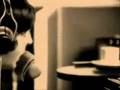 Charlie-Manson-sings