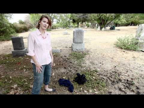 0 The dark shadows of Oak Cliff