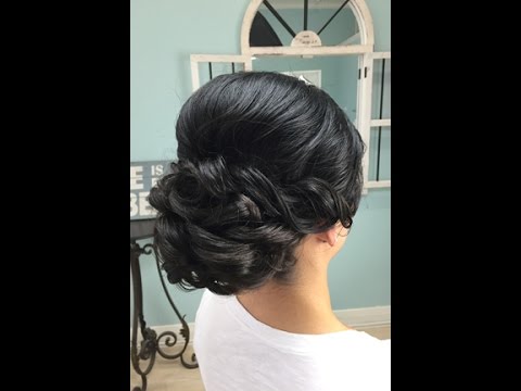 Wedding hair video – how to deal with natural curly hair item-thumbnail