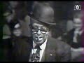 this is a part of a show recorded by the bbc in the 60' featuring willie smith and two musicians. 
willie the lion smith is one of the three giants of harlem stride piano with james p. johnson and fats waller, beginning his career in the 20'.

i don't know about copyright, i put it here only for musical tribute to this great man. if it's not allowed just send me a mail and i will remove these movies...


c'est une partie d'un enregistrement fait par la bbc dans les 60' et diffus� par m6 dans les ann�es 80, du pianiste wille the lion smith, l'un des 3 g�ants du stride piano de harlem des ann�es 20-30.

je ne connais pas les droits de diffusion de ces vid�os, et peut les retirer sur simple demande si cela pose probl�me.