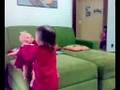 Carol brincando com Duda