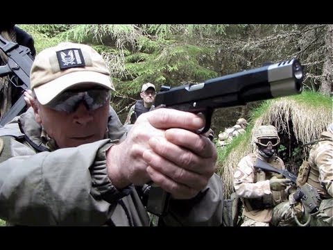 scoutthedoggie - Airsoft guns in action. 1 of over 400 airsoft war videos at http://www.youtube.com/scoutthedoggie Filmed by the No1 YouTube video maker in Scotland, over 120...