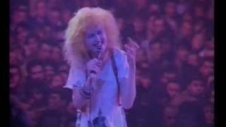 Cyndi Lauper-Girls just wanna have fun (The True Colour Tour live in Paris, France 1987)