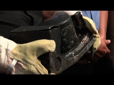 Indonesia team finds crashed Sukhoi's black box