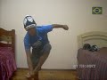 B-Boy Batalha dan�ando hip hop com Kiss Kiss e Wall to Wall