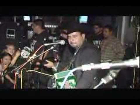 Watch 'Amor Mortal - Los Inquietos del Norte'