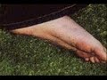 scarlett johansson feet and legs! scarlett johansson feet and legs!