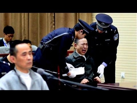 En China, aprueban pena de muerte para políticos corruptos