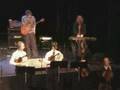 1mu at Inderøy Vgs (year 2006) performs Sam Browns Stop