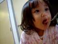 Comendo umeboshi...