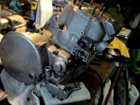 how to rebuild kx 250 engine