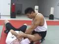 videos de Tony Cecchine's American Catch Wrestling:  Top Wrist Lock entry drill