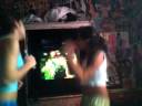 JB JAM SESSION w/ The JONAS Girls ! : ) JB JAM SESSION w/ The JONAS Girls ! : )