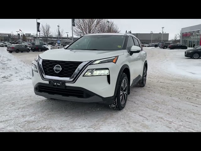 2021 Nissan Rogue SV Accident Free | Locally Owned | Low KM's in Cars & Trucks in Winnipeg