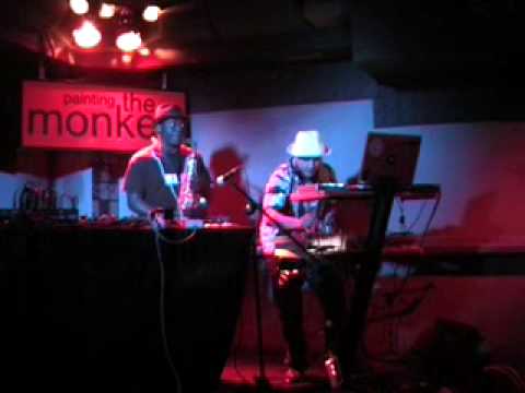 Live act show Bside + Soji Sax @ Painting the Monkey