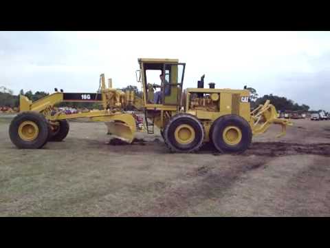 Motor Graders with GPS Machine Control Video Image