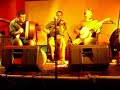 morgens um halb drei in irland...
rocken eamonn coyne, tola custy, tim edey (nicht im bild) und mr. john joe kelly wie sau!
die aufnahme ist vom abschlusskonzert des ennis trad festivals am montag, 12.november 2007.