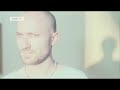 deutscher welle beitrag zur weltpremiere vom  film berlin calling auf der piazza grande beim filmfestival in locarno. (16.08.2008).

 der berliner elektro komponist martin (paul kalkbrenner), genannt dj ickarus, tourt mit seiner managerin und freundin mathilde (rita lengyel) durch die tanzclubs der welt und sie stehen kurz vor ihrer gr��ten albumver�ffentlichung. als ickarus jedoch nach einem auftritt im drogenrausch in eine berliner nervenklinik eingeliefert wird, kommen alle pl�ne durcheinander -- eine tragikom�die im berlin von heute.

vom regisseur von 