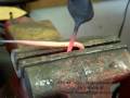 videos de Blacksmith Forging a Leaf Key Chain
