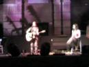 veronica marchi e ilaria pastore in un inedito duetto a tra musica e parole 2008.