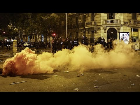 Spanien: Schwere Ausschreitungen bei erneuten Protesten gegen Amnestie fr Separatisten