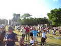 chichen itza temple crowd