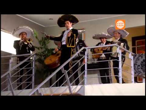 Joel - Joel ingresó con mariachis a la casa de Los Maldini para sorprender a Monserrat, despertando la ira de la familia, pero sobre todo de Fernanda.