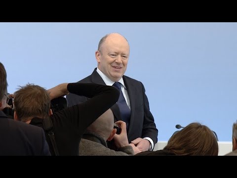 Nach drittem Verlustjahr: Deutsche-Bank-Chef verteidi ...