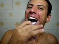Aprenda escovar os dentes com KiTo