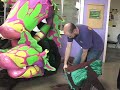 How to put on Swazzle's Audrey II number 3