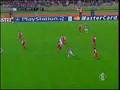 Ibrahimovic tacco in mezzo a due