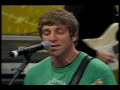 Moptop tocando no altas horas, música: O Rock Acabou