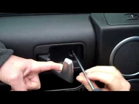 How to remove Front Door Card on Land Rover Discovery 3/LR3