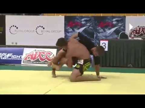 ADCC 2013 - Clark Gracie vs Keenan Cornelius. kneebar! toehold! leg drag!
